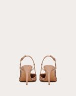 VLOGO SIGNATURE PATENT LEATHER SLINGBACK PUMP 80MM / 3.15 IN. - Image 5